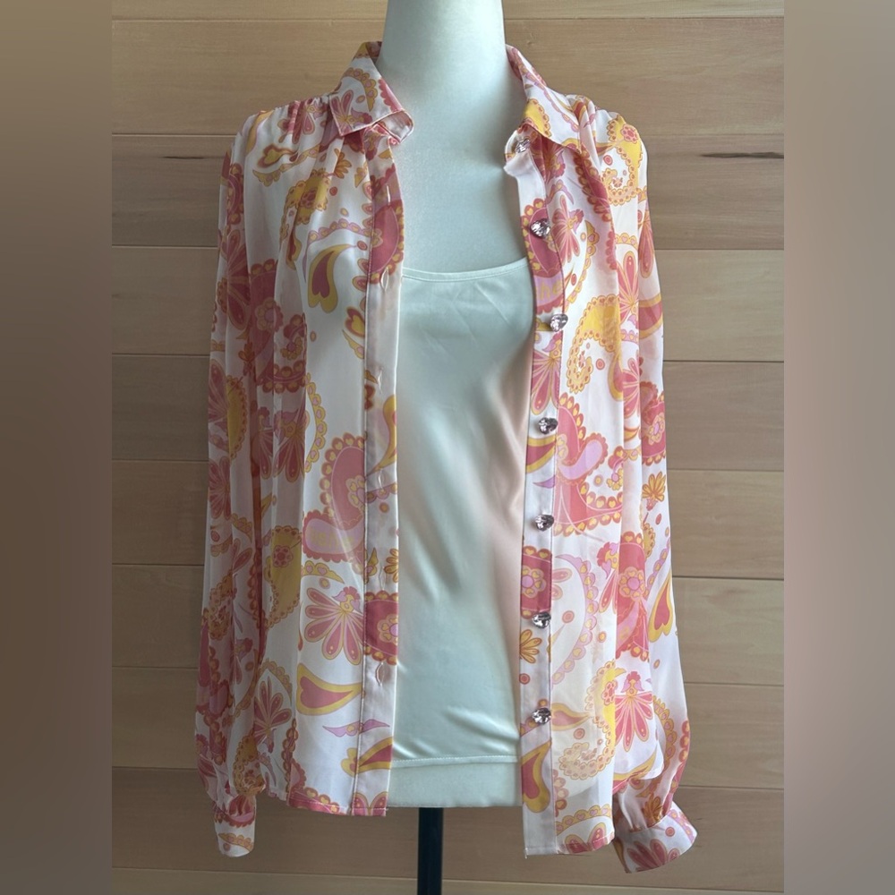 Niche Size 4 Floral Paisley Button-Down Shirt - Pink and Yellow Heart buttons